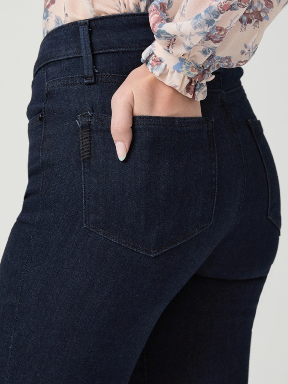 PAIGE Hoxton Straight Jeans Size 29 - Picture 5 of 11